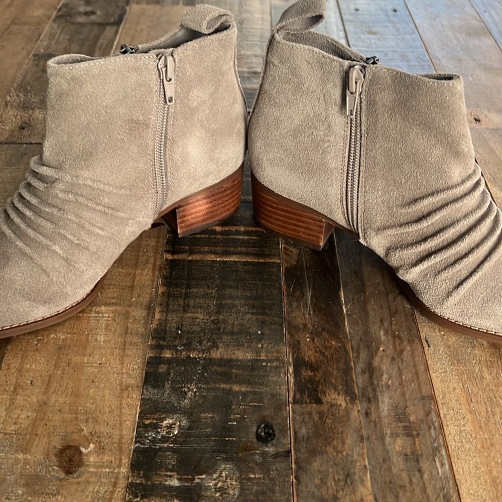 Women’s Sole Society Booties size 7.5 in Tan - Picture 3 of 7